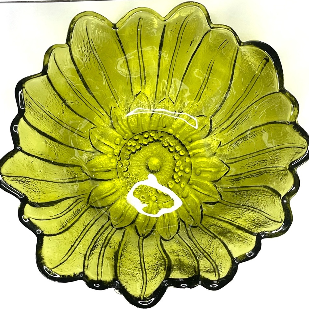 Green Indiana Glass Decorative Flower shaped Bowl